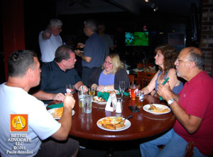 BA19_0081tablepeopleeating