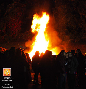 BA27_0875bonfire