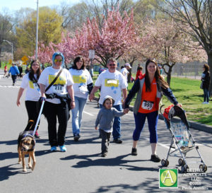 BA21_0166familyanddoginrace