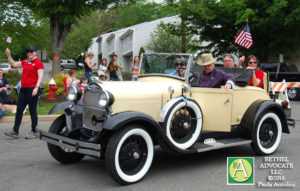 BA126_0320ctchoralsocietyantiquecar