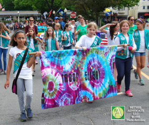 BA138_0344girlscoutsbanner