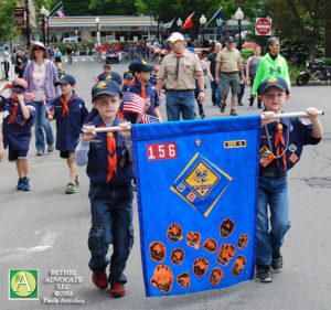 BA148_0361cubscoutsbanner