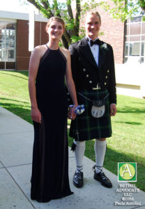 BA24_0290kiltcouple