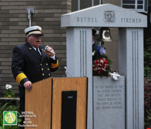 BA32_0817chiefscottmurphyonpodium