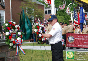 BA39_0491placewreath