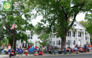 BA56_0091librarycrowd