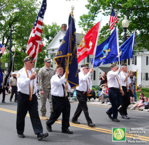 BA63_0164americanlegionflags