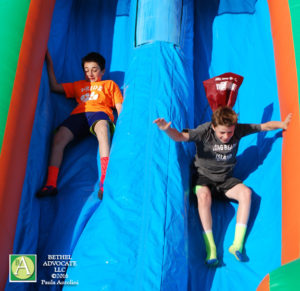 BA8_0879boysonslide