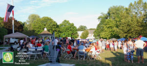 BA11_0812tablesandcrowds