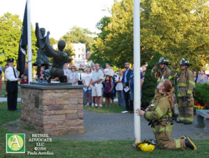 ba23_0848flagceremony2