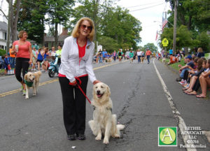 ba55_0219therapydogpose