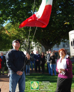 ba7_0136flagraising2