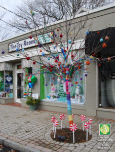 ba3_0697toyroomgivingtreeorig