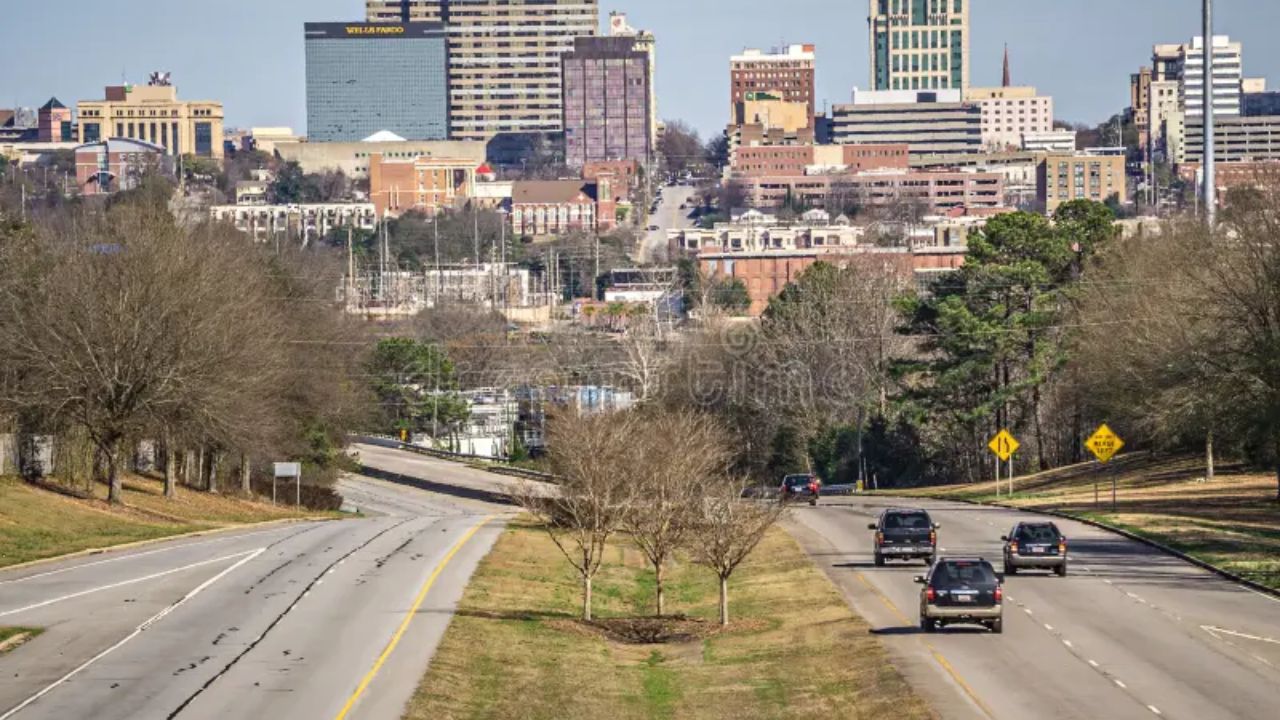 Clear Skies Through Midweek in Spartanburg, Rain Possible Just Before Holiday Weekend