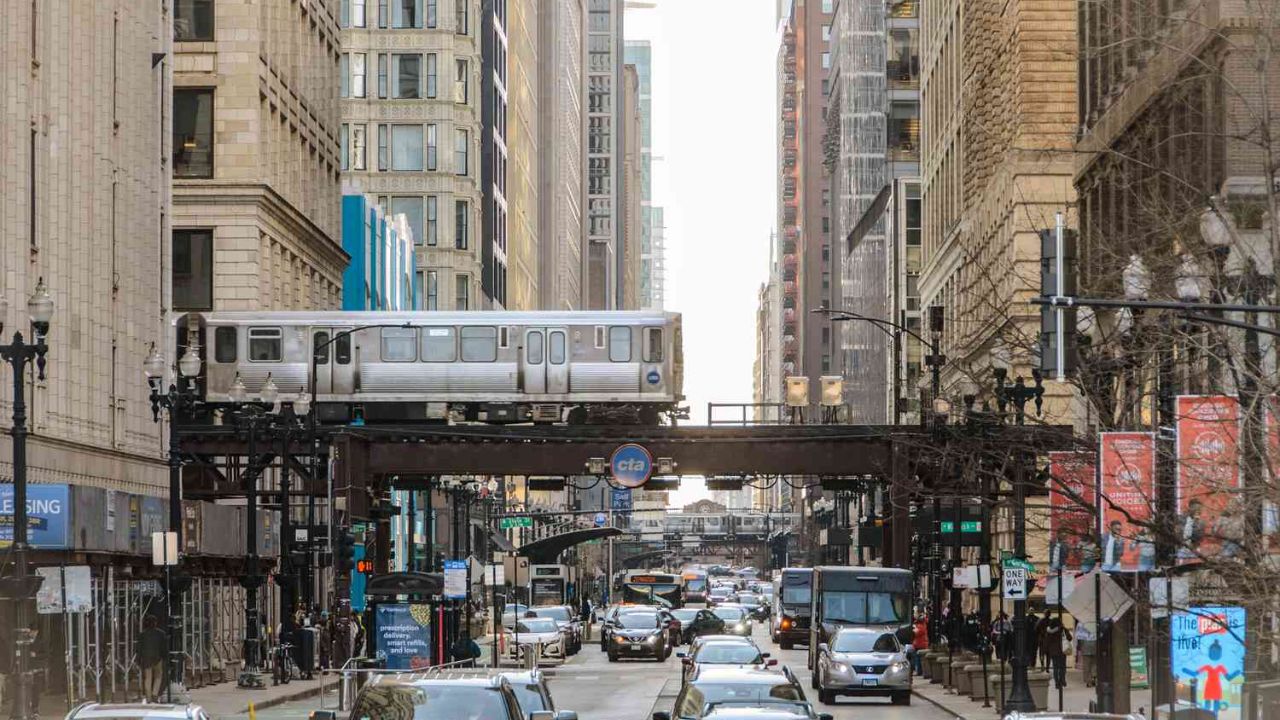 Cold Front Brings Comfortable Midweek and Less Humid Weather to Central Illinois
