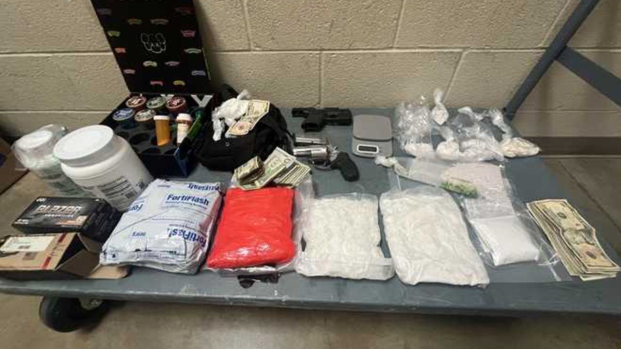 Fort Pierce Woman Accused of Coordinating Fraudulent Car Wraps; Arrested by Police (1)