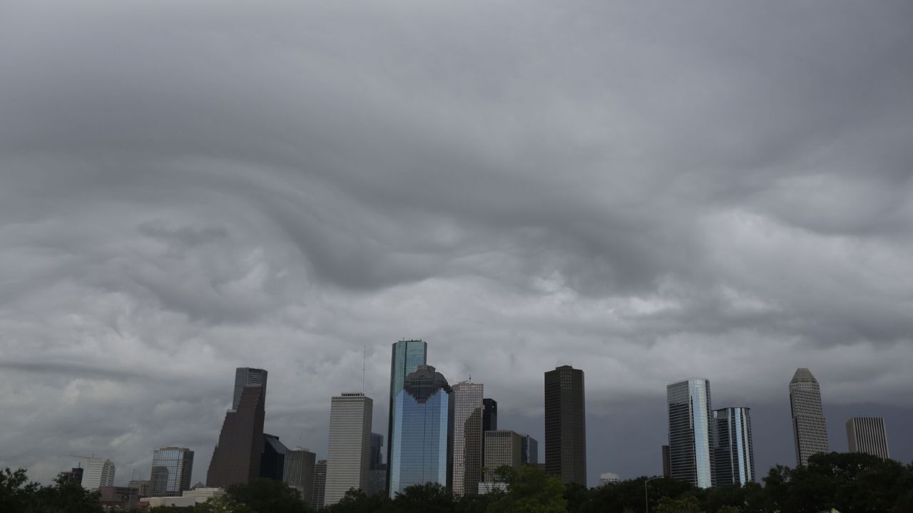 Houston Weather Update Mostly Dry Start to the Week, Midweek Thunderstorms Possible