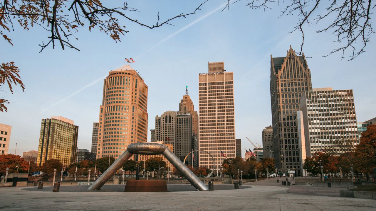 Metro Detroit Weekend Weather Forecast Sunshine Dominates, But Storms Possible Saturday Night