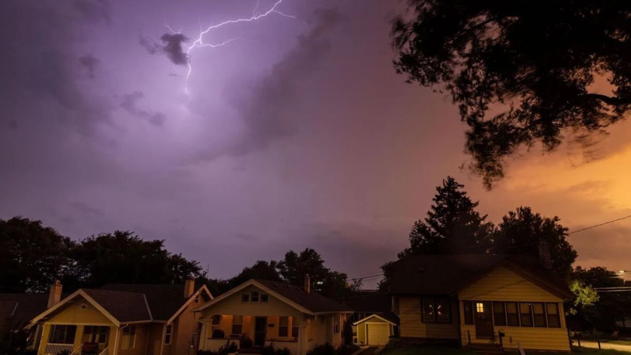 Omaha Braces for Thunderstorms, Relief From Heat Ahead in Weekend