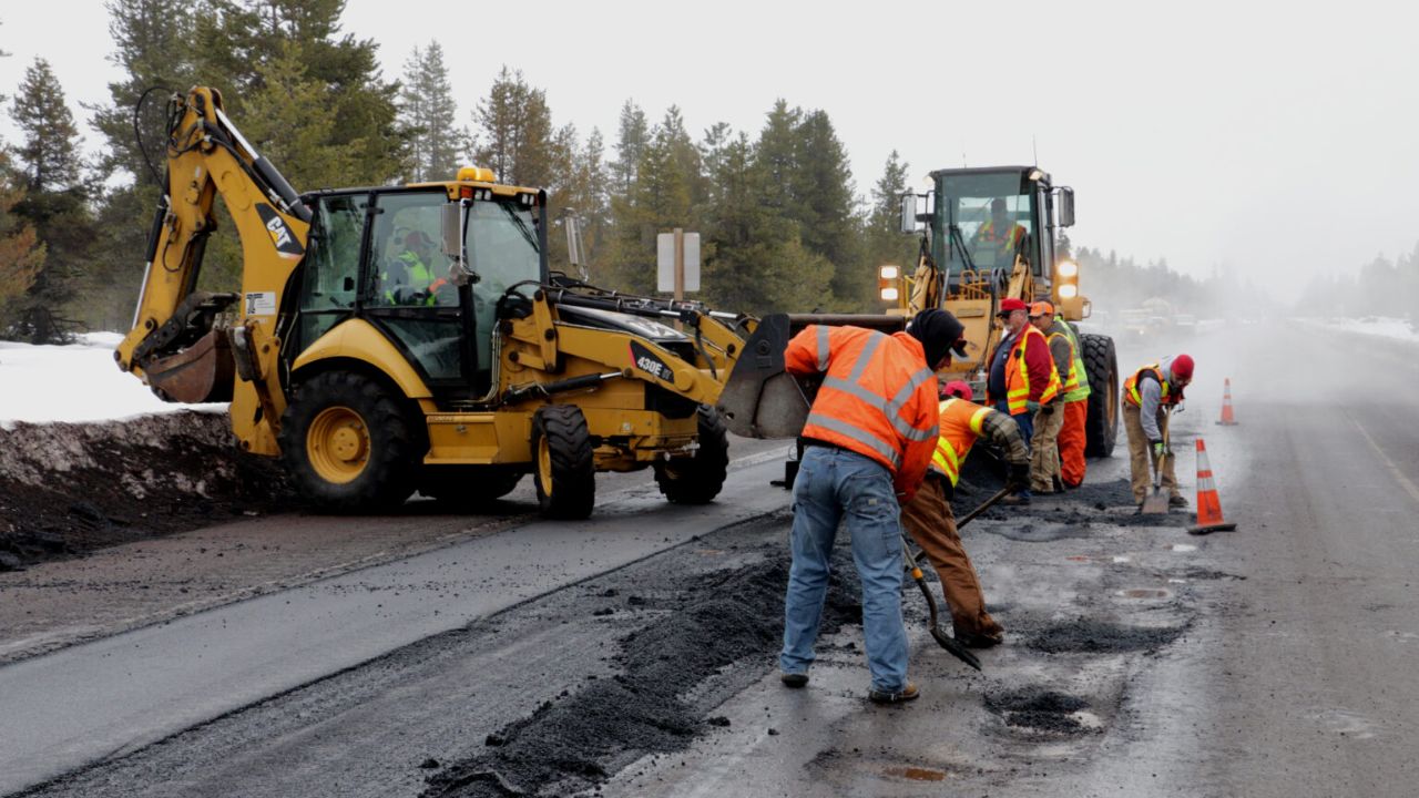 Oregon Lawmakers Hold Public Hearing on $791 Million Transportation Funding Bill Ahead of Special Session