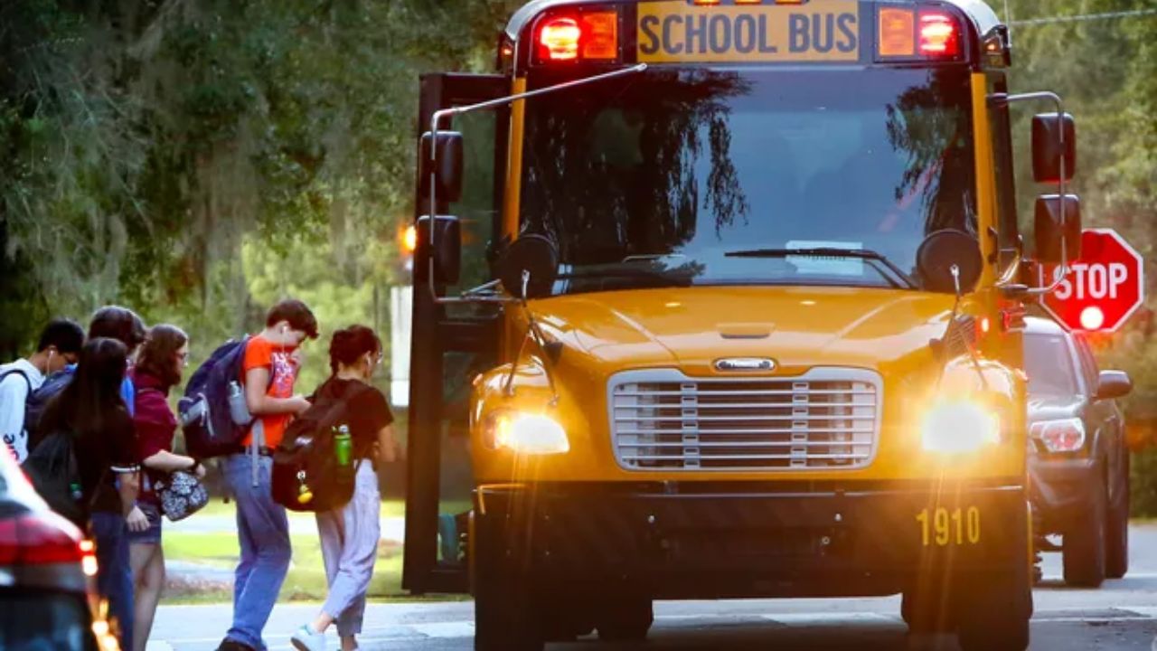 Scattered Storms Return Monday Afternoon Across Central Florida, High Heat Expected on Back to School Day