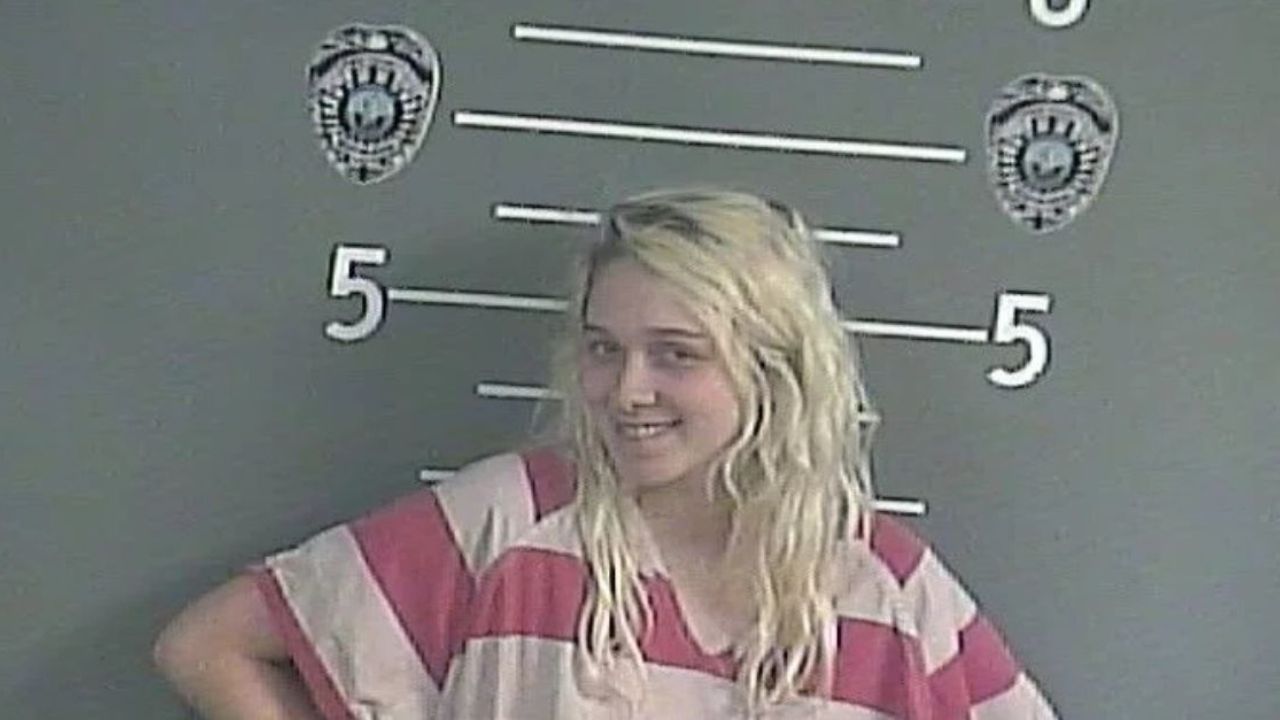 23-year-old Mom Arrested after Kids Open Door to Police in Pikeville