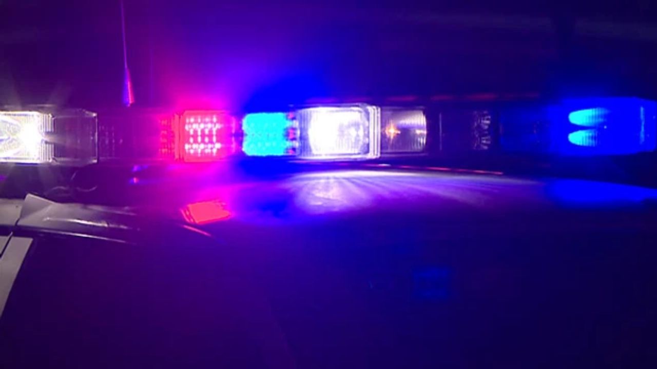 Crammed, Stacked, and Pulled Over El Paso Woman Smuggled 10 Migrants in 1 SUV; Arrested (1)