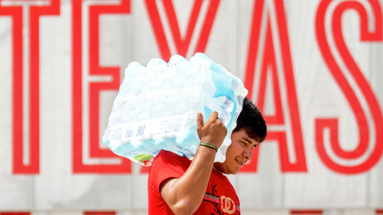 Houston Sees Crisp, Dry Air After Months of Muggy Heat