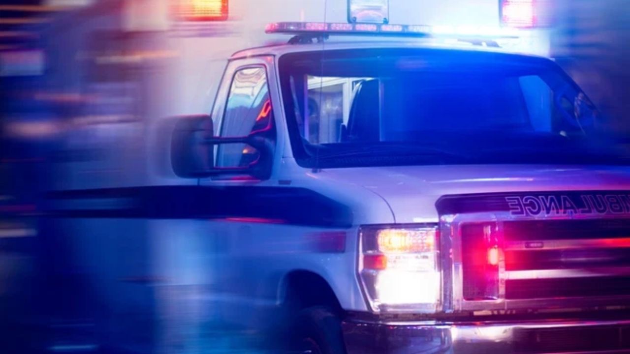 Single-Car Crash Near Central Park in Kansas City Leaves Driver in Critical Condition