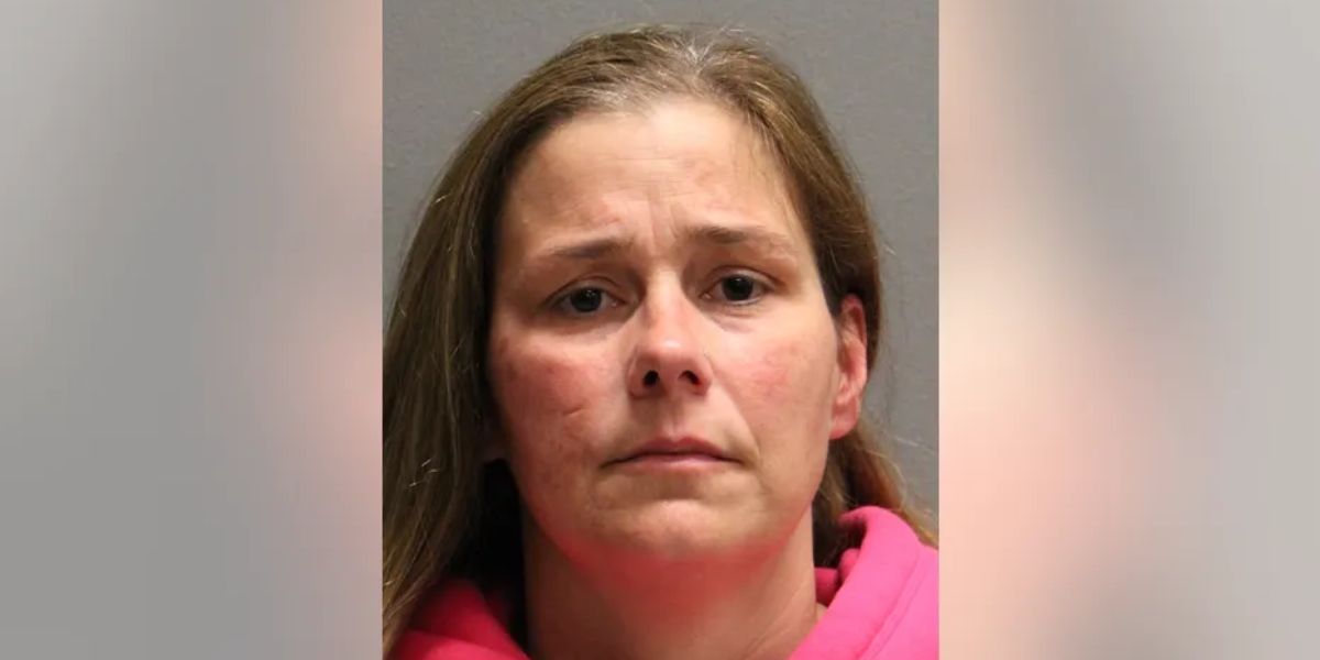 Chicago High School Security Guard Charged With Sexually Assaulting Two Teenage Girls