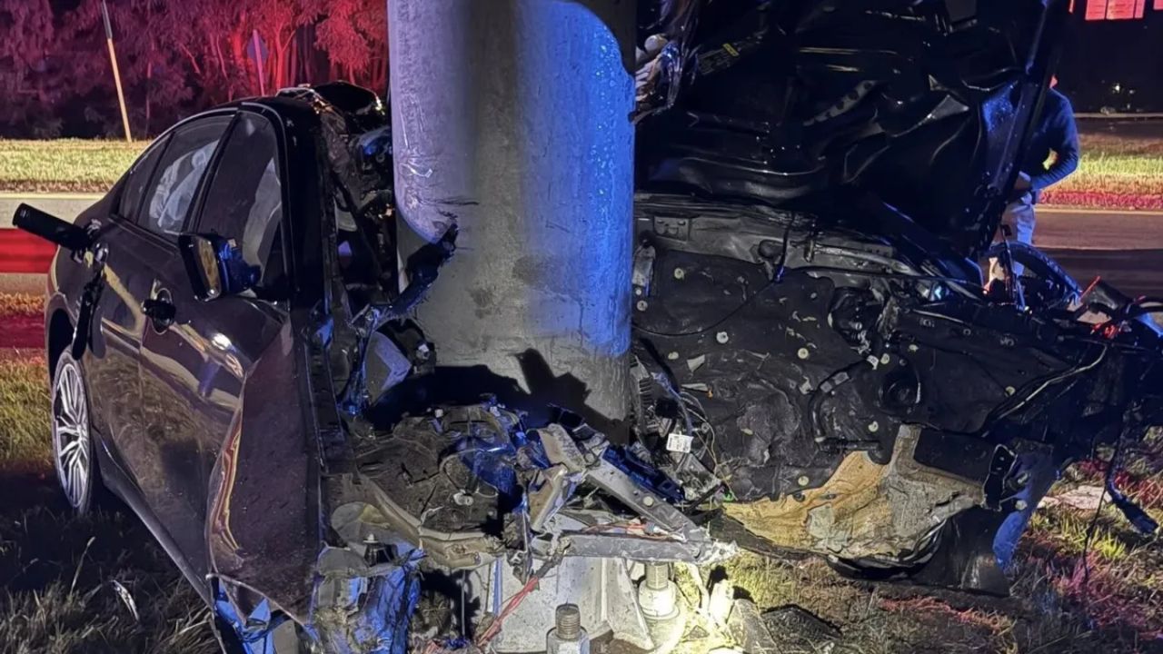 Driver Seriously Injured after Car Crashes Into Pole in Woburn