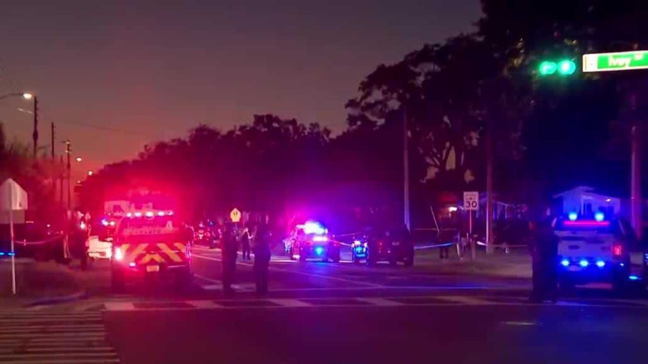 Nine Kids Hurt in Orlando Car Crash; Emergency Responders Rush to Scene