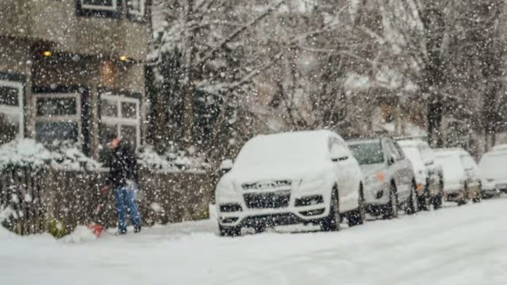 Detroit Weather Rain Friday, Possible First Snow by Sunday Night (1)