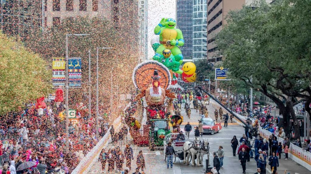 Houston Weather Rollercoaster Storm Chances Rise Before a Refreshing Thanksgiving Cool-Down]