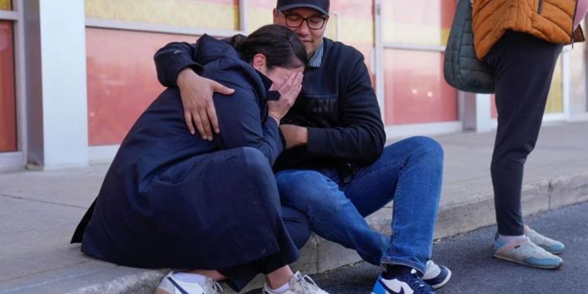 Immigration Agents Detain Day Care Employee During Morning Drop-Off at Chicago Preschool