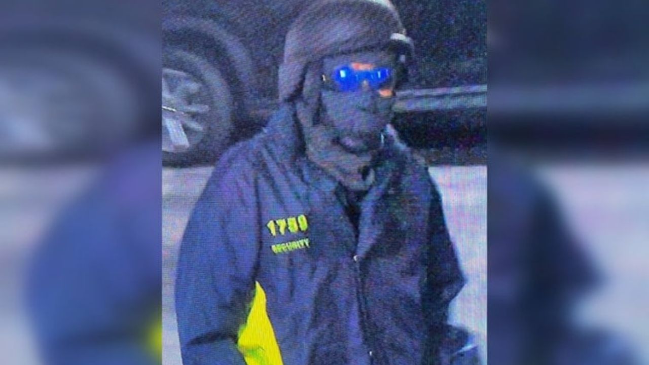 Masked Gunman Robs Rampart Casino Cage, Escapes Through Summerlin Garage; Suspect Wearing Tactical Suit Still on Large