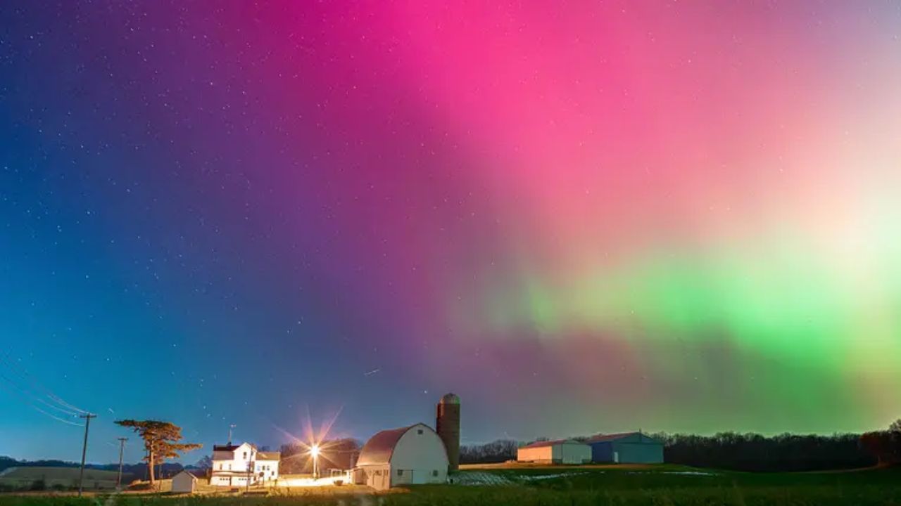 Northern Lights Possible Tonight Over Metro Detroit as Skies Clear and Temperatures Drop