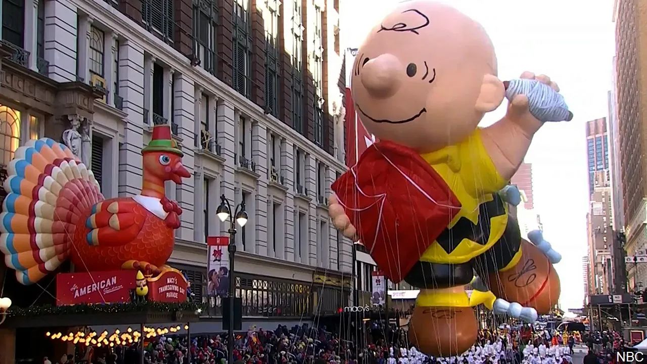 Strong Winds Threaten Macy’s Thanksgiving Day Parade Balloons as Gusts Near NYC Safety Limits (1)