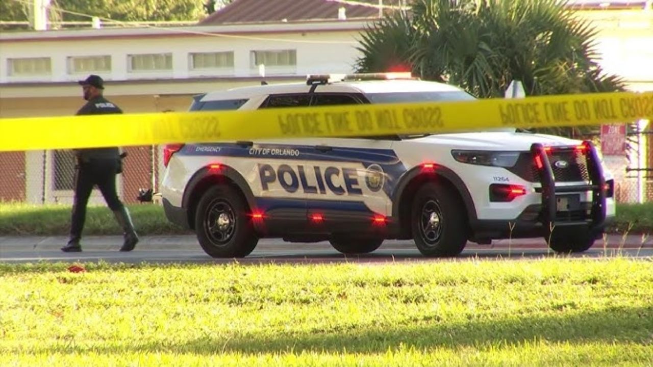 Two Killed after Vehicle Crashes into Retention Pond on John Young Parkway in Orlando
