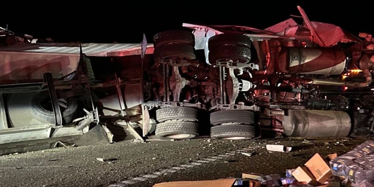 Deadly Three-Vehicle Crash Shuts Down I-80 in Nevada; Milk Truck Driver Killed