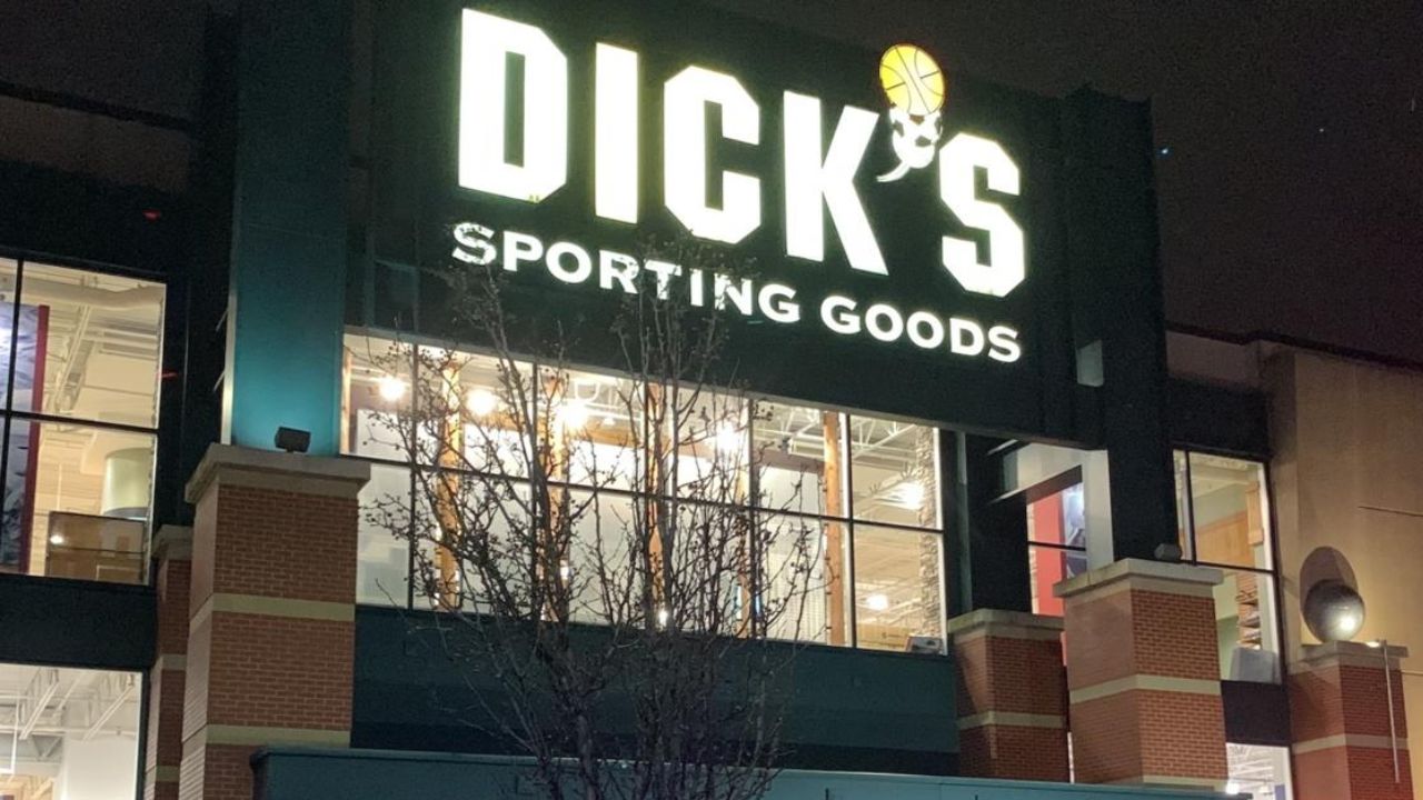 Florida Sheriff Arrests 8 Teen Football Players Accused of Stealing $2,000 in Merchandise Hours Before Championship Game