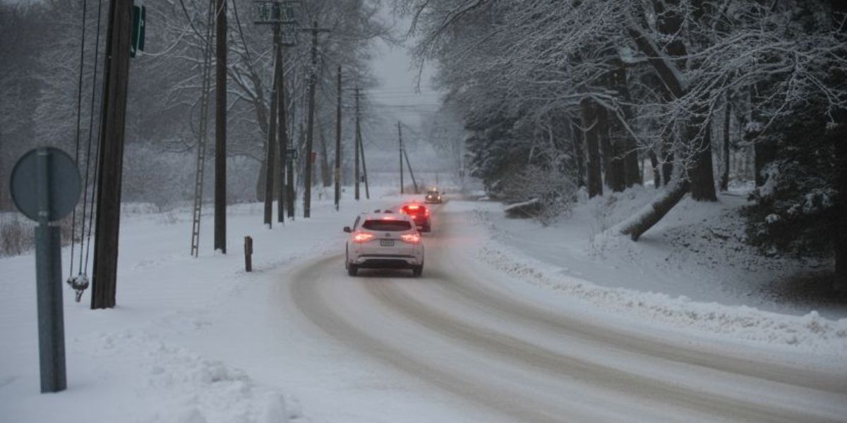 Green Bay Braces for Freezing Temperatures and Snow as Winter Weather Hits (1)