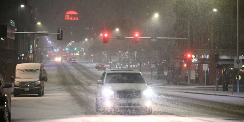 Iowa Weather Alert Fog Reduces Visibility Across State, Slick Roads Possible this Weekend (1)