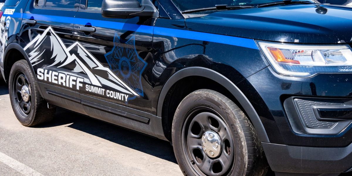 Juvenile Arrested after Traffic Stop Escalates into Brief High-Speed Pursuit in Summit County