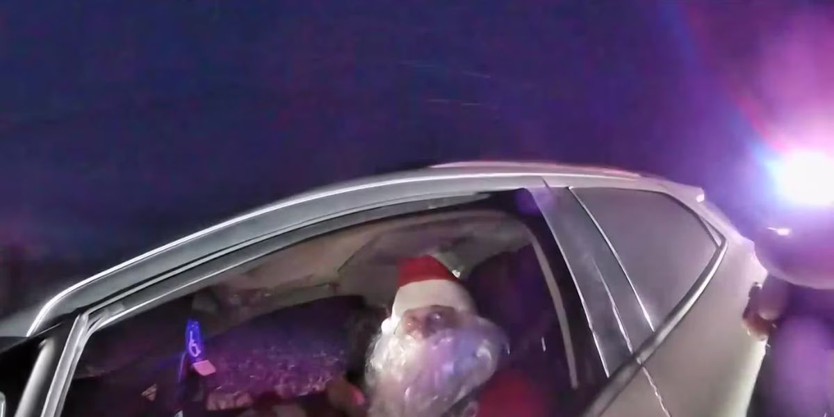 Santa Pulled Over by Deputies During Holiday Run, Fulton County Sheriff’s Office Says