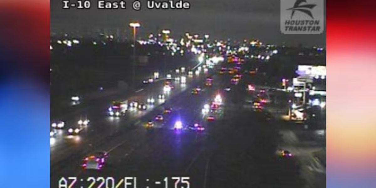 Several Drivers Hit Foot-Deep Pothole on I-10, Forcing Lane Closures