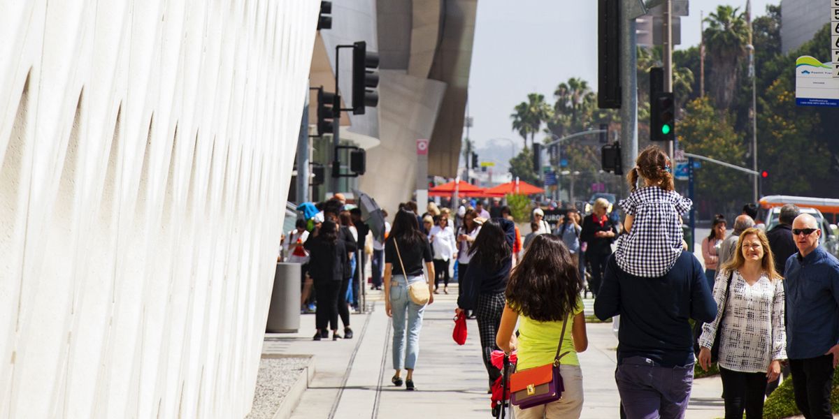 Southern California Basks in Heat as Warm, Sunny Weather Surges Well Above December Norms