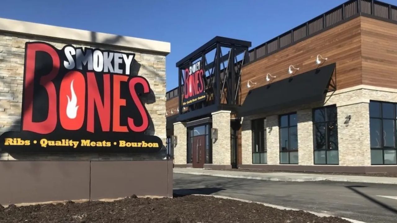FAT Brands Shrinks Smokey Bones Footprint as Closures Accelerate and Debt Pressures Mount